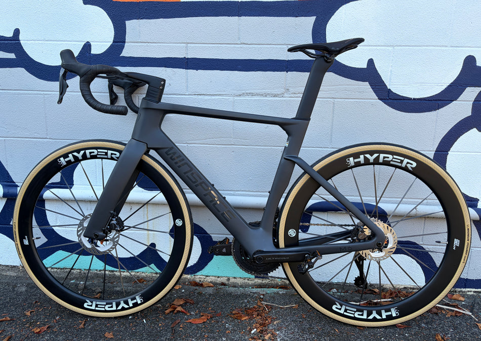 [NEW STOCK ON HAND] Winspace M6 Carbon Black (L) Upgraded Wheelset