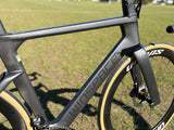[NEW STOCK ON HAND] Winspace M6 Carbon Black (L) Ultegra Di2