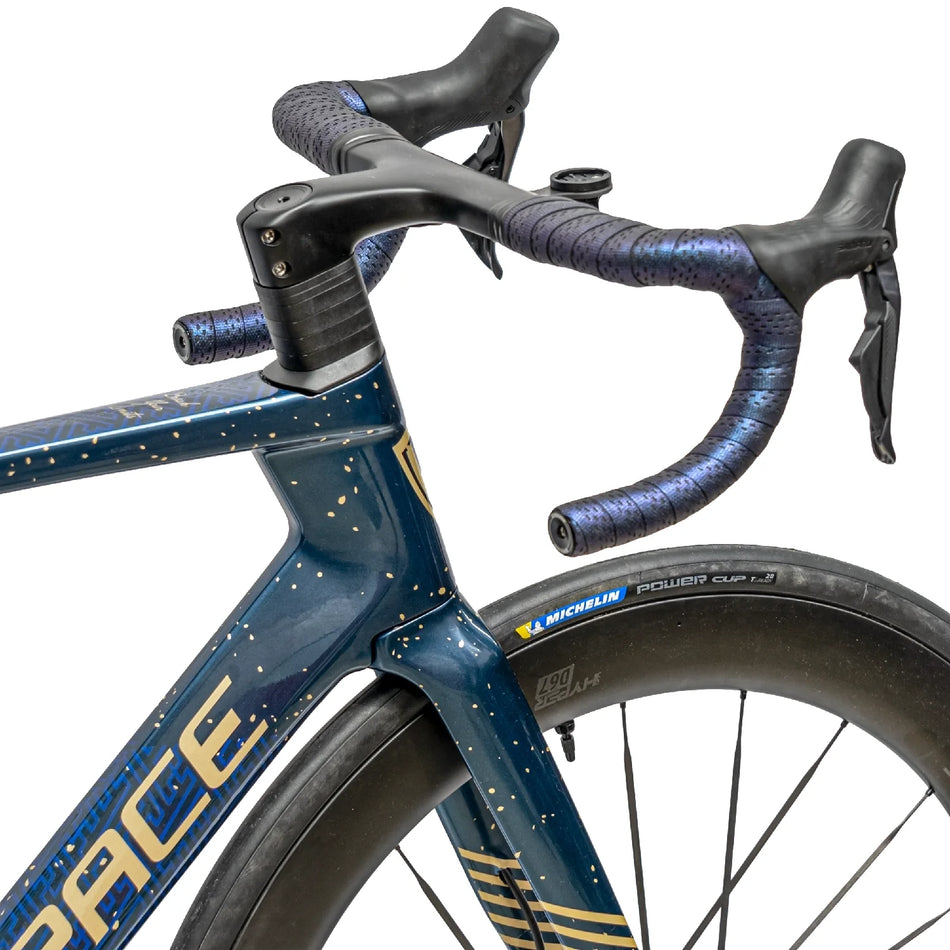 WINSPACE_T1550_PREMIUM_ROAD_BIKE_GEN_1_COCKPIT